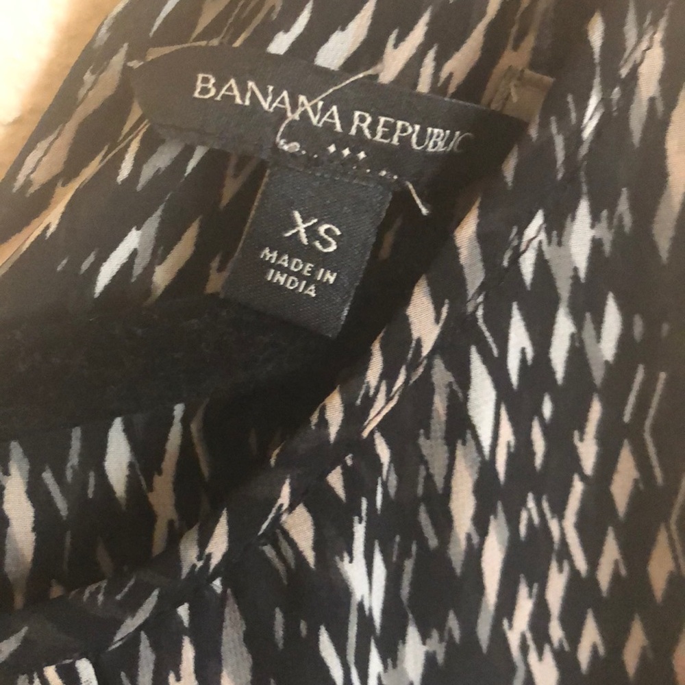 Keyhole Top - Picture 3 of 4